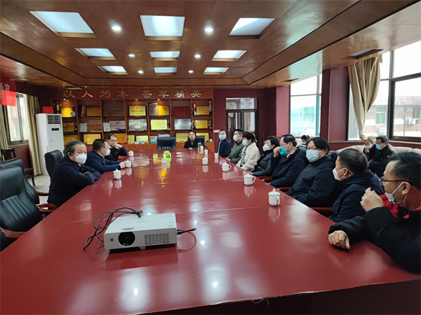 市人大常委会副主任孙劲涛到诚志永丰药业走访市人大代表解青春